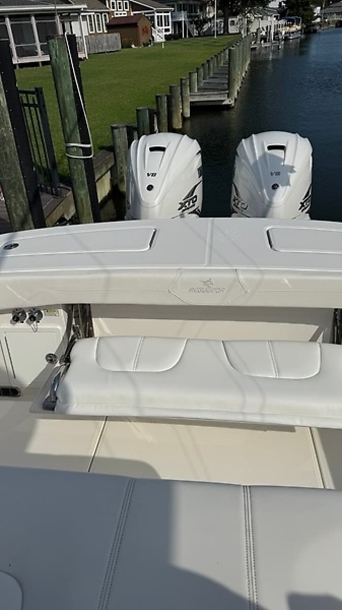 2021 Regulator 31 - Photo 15