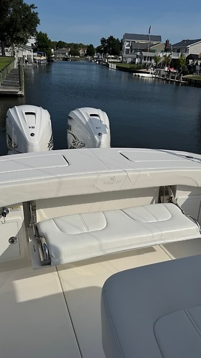 2021 Regulator 31 - Photo 14