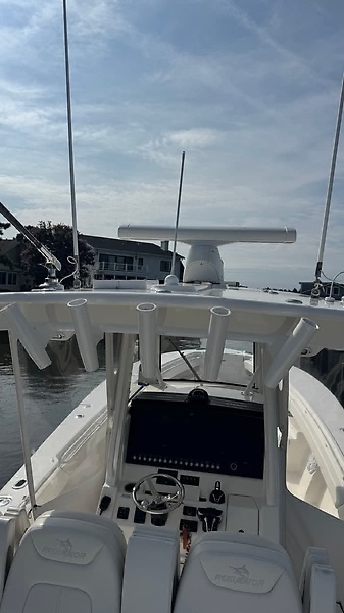2021 Regulator 31 - Photo 16