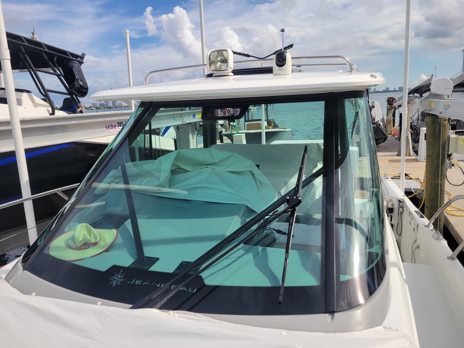2025 Jeanneau Leader 10.5 WA Series 2 - Photo 11