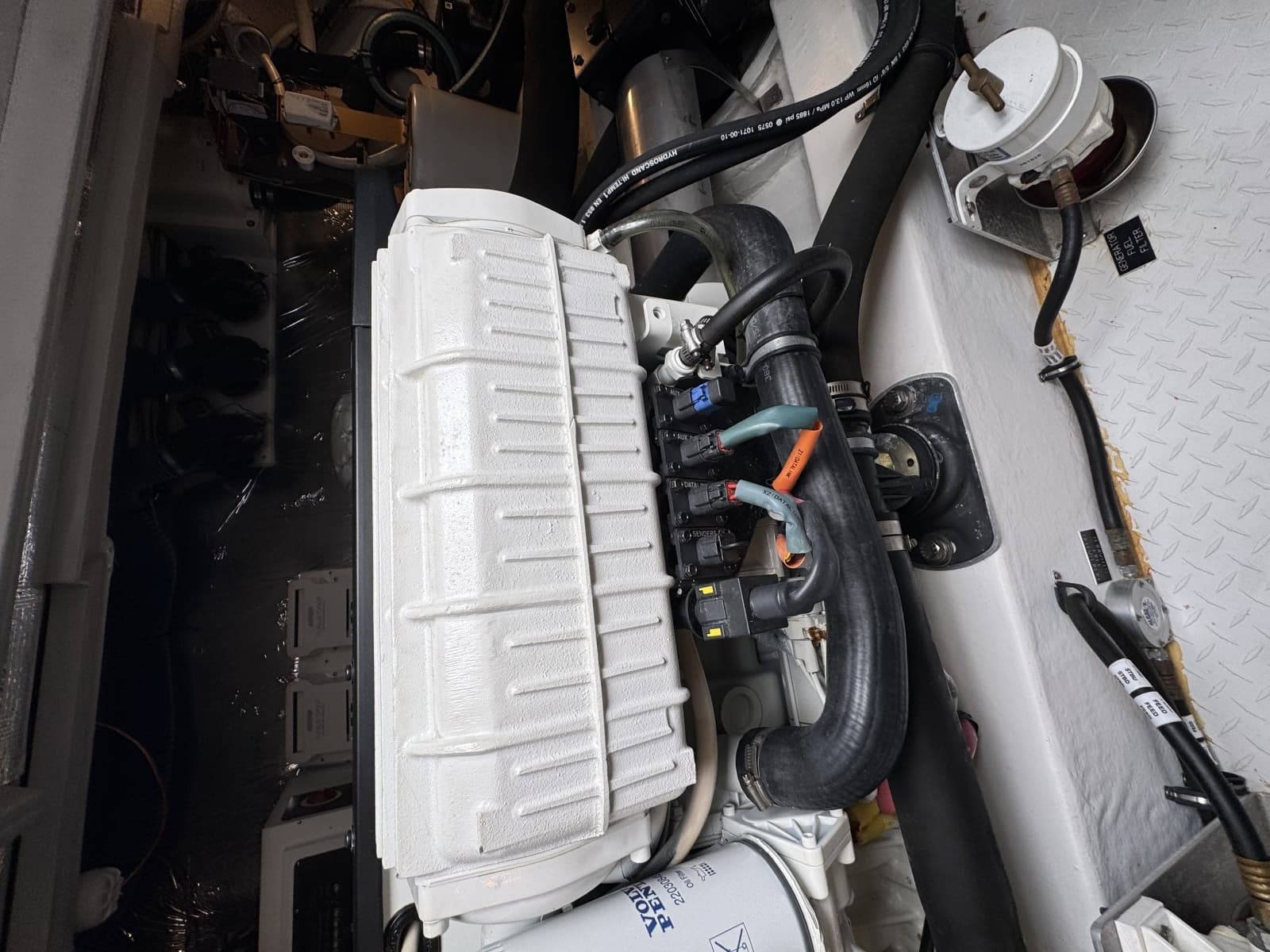 2016 Cruisers Yachts 45 Cantius - Photo 51