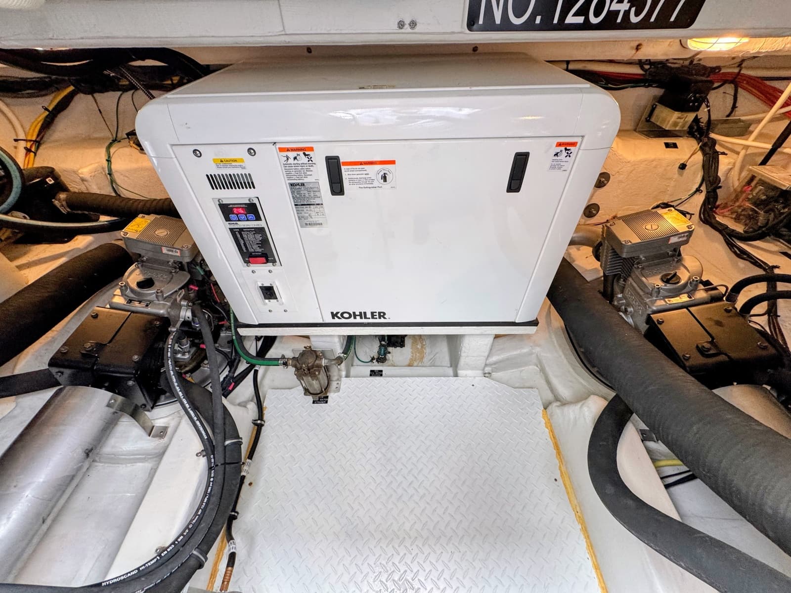 2016 Cruisers Yachts 45 Cantius - Photo 58