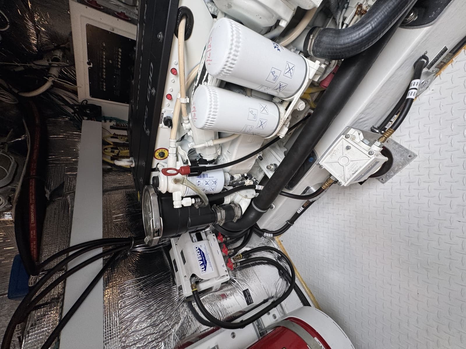 2016 Cruisers Yachts 45 Cantius - Photo 52