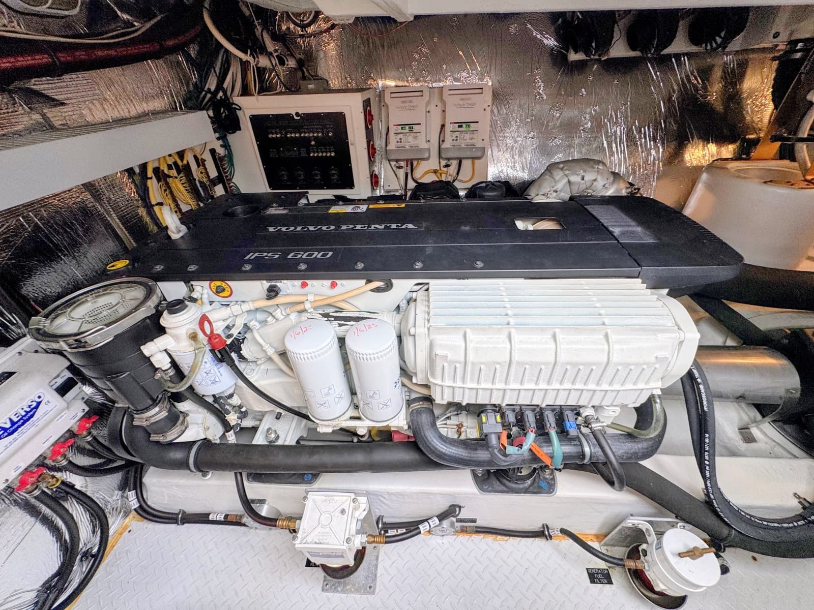2016 Cruisers Yachts 45 Cantius - Photo 53
