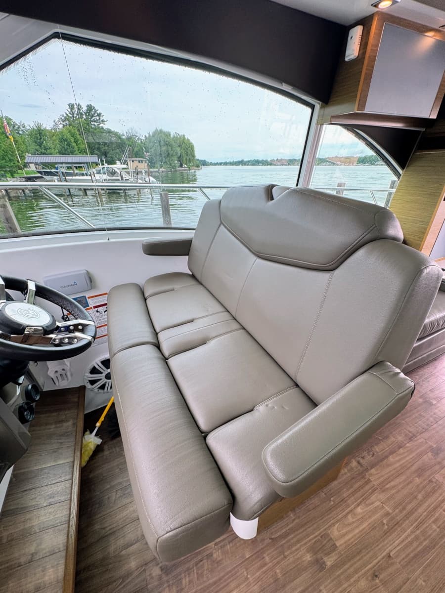2016 Cruisers Yachts 45 Cantius - Photo 38