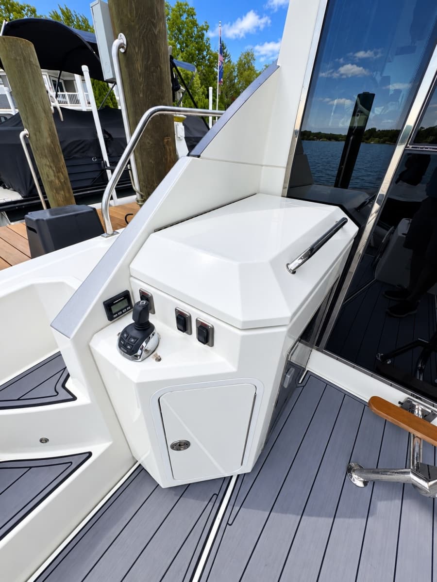 2016 Cruisers Yachts 45 Cantius - Photo 20