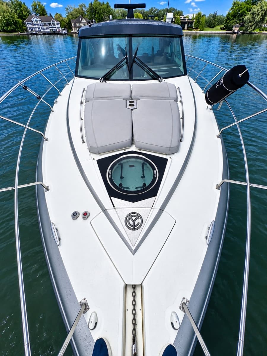 2016 Cruisers Yachts 45 Cantius - Photo 19