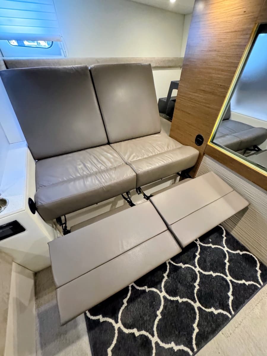 2016 Cruisers Yachts 45 Cantius - Photo 24