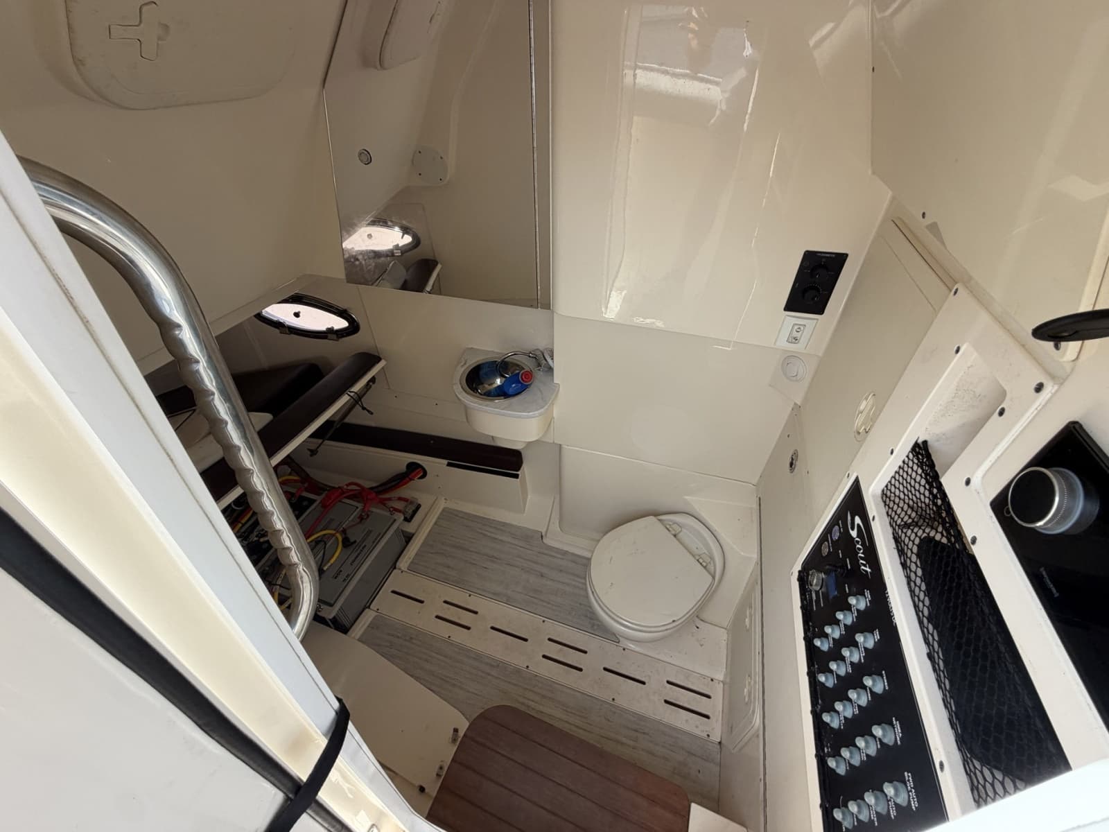 2021 Scout 305 LXF - Photo 14