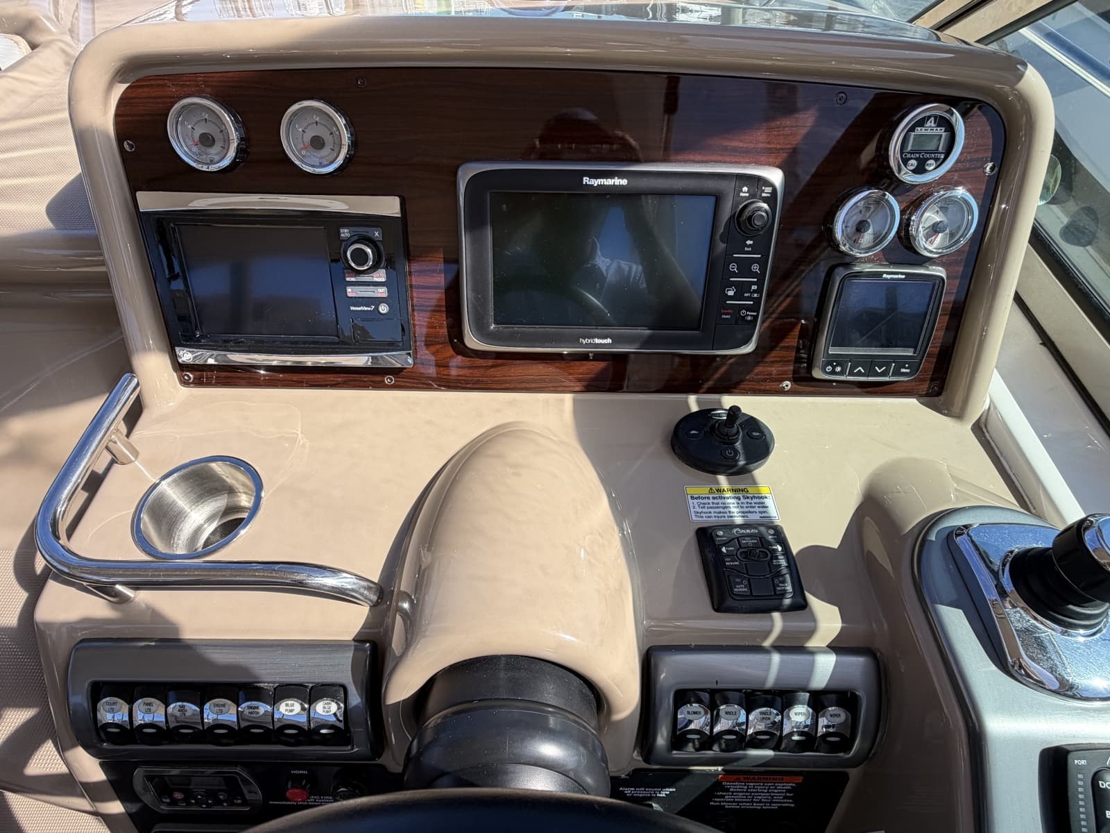 2015 Formula 31 Performance Cruiser - Photo 18