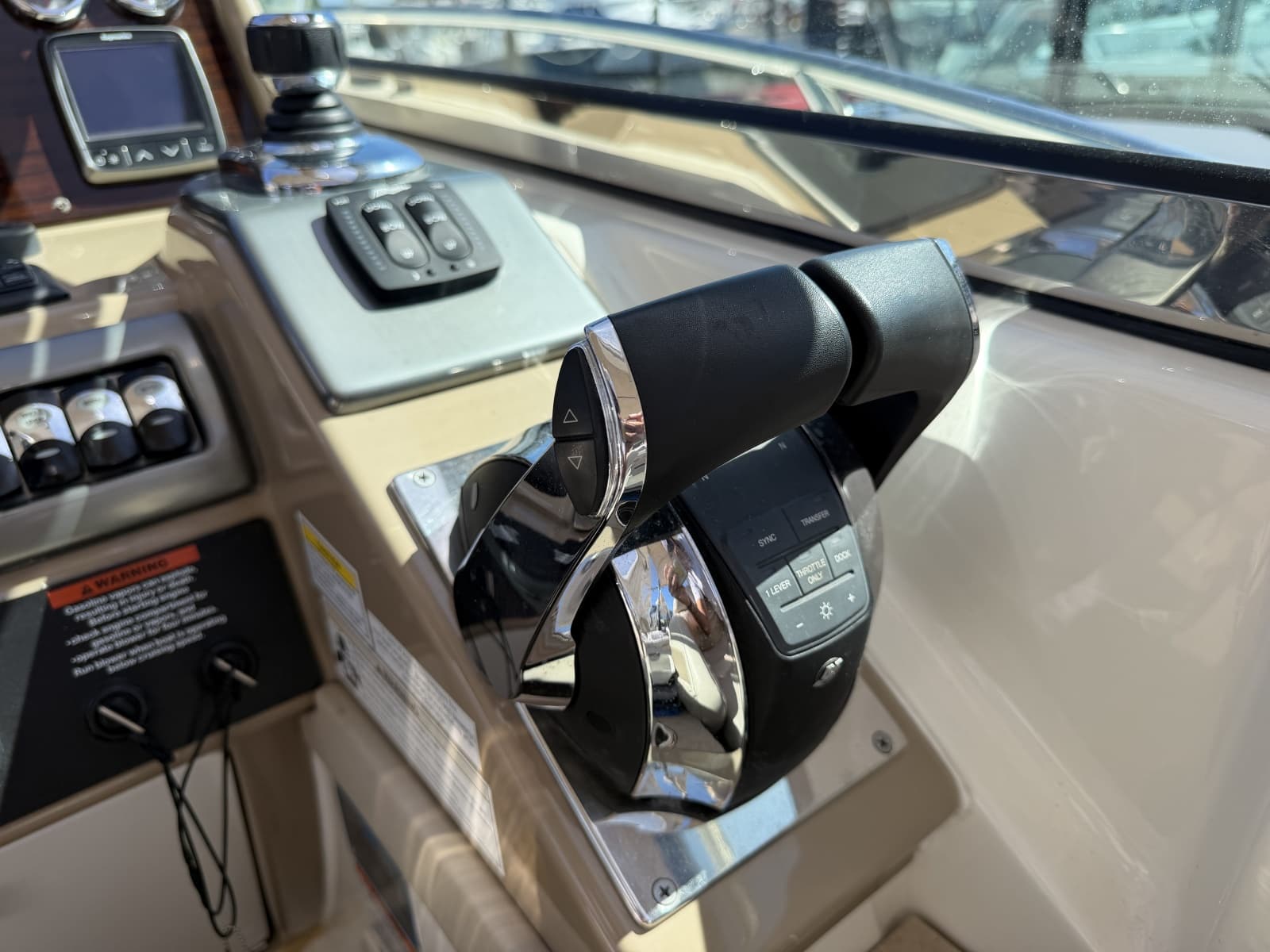 2015 Formula 31 Performance Cruiser - Photo 23