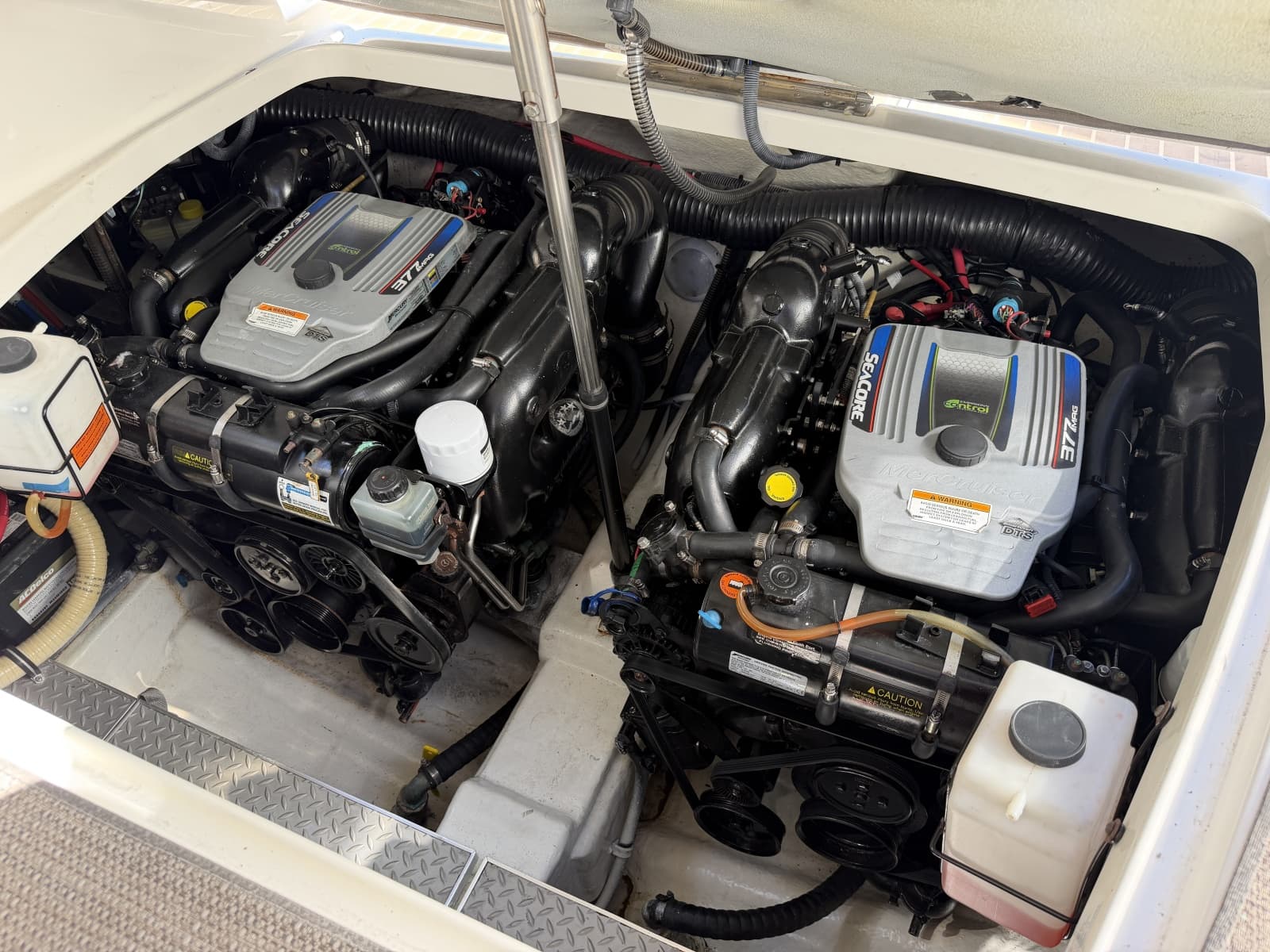 2015 Formula 31 Performance Cruiser - Photo 46