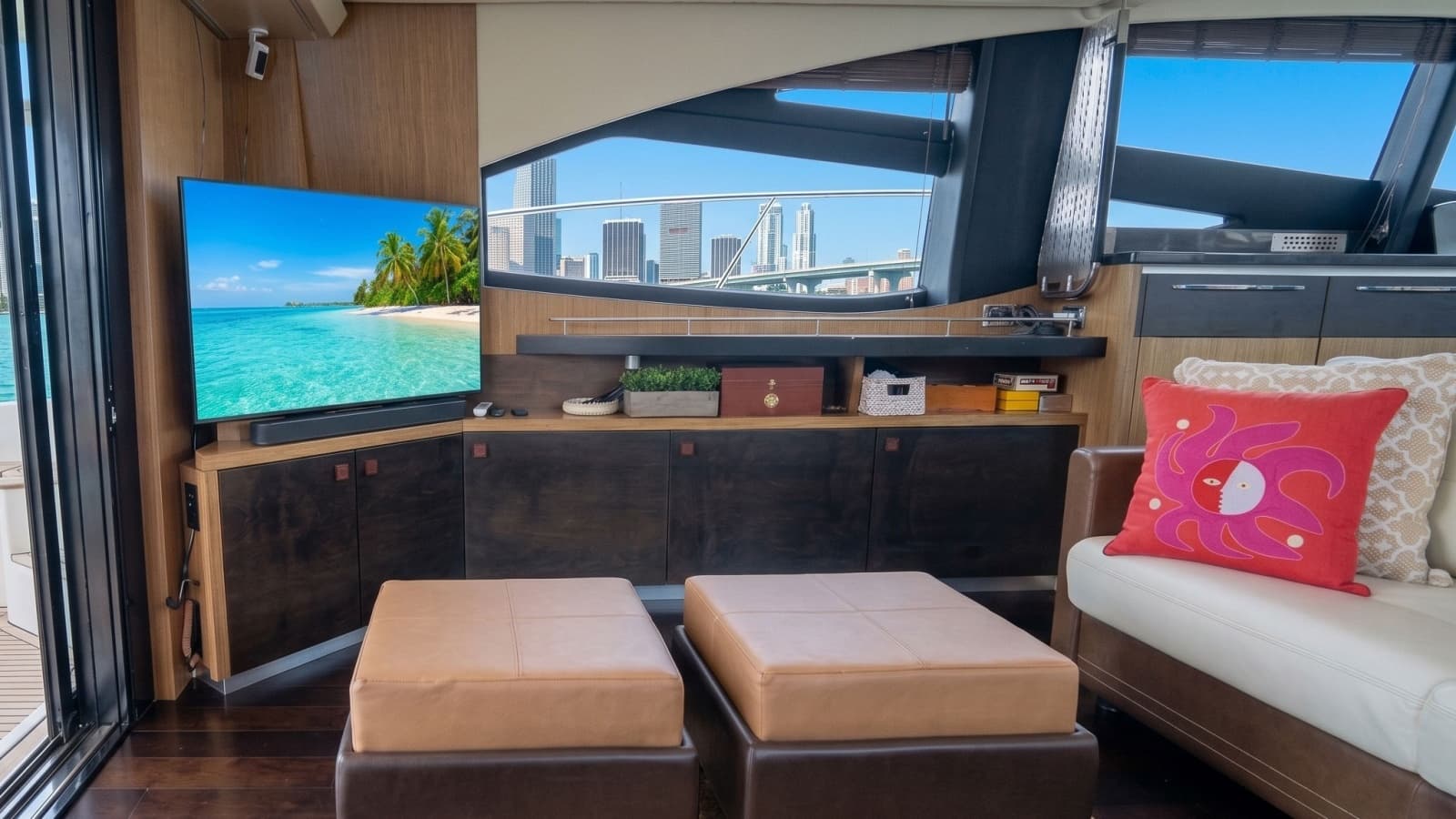 2016 Sea Ray L590 - Photo 22