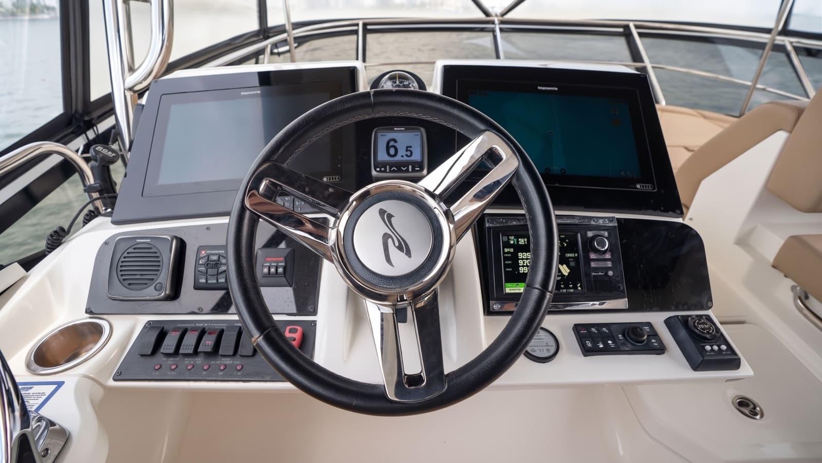 2016 Sea Ray L590 - Photo 11