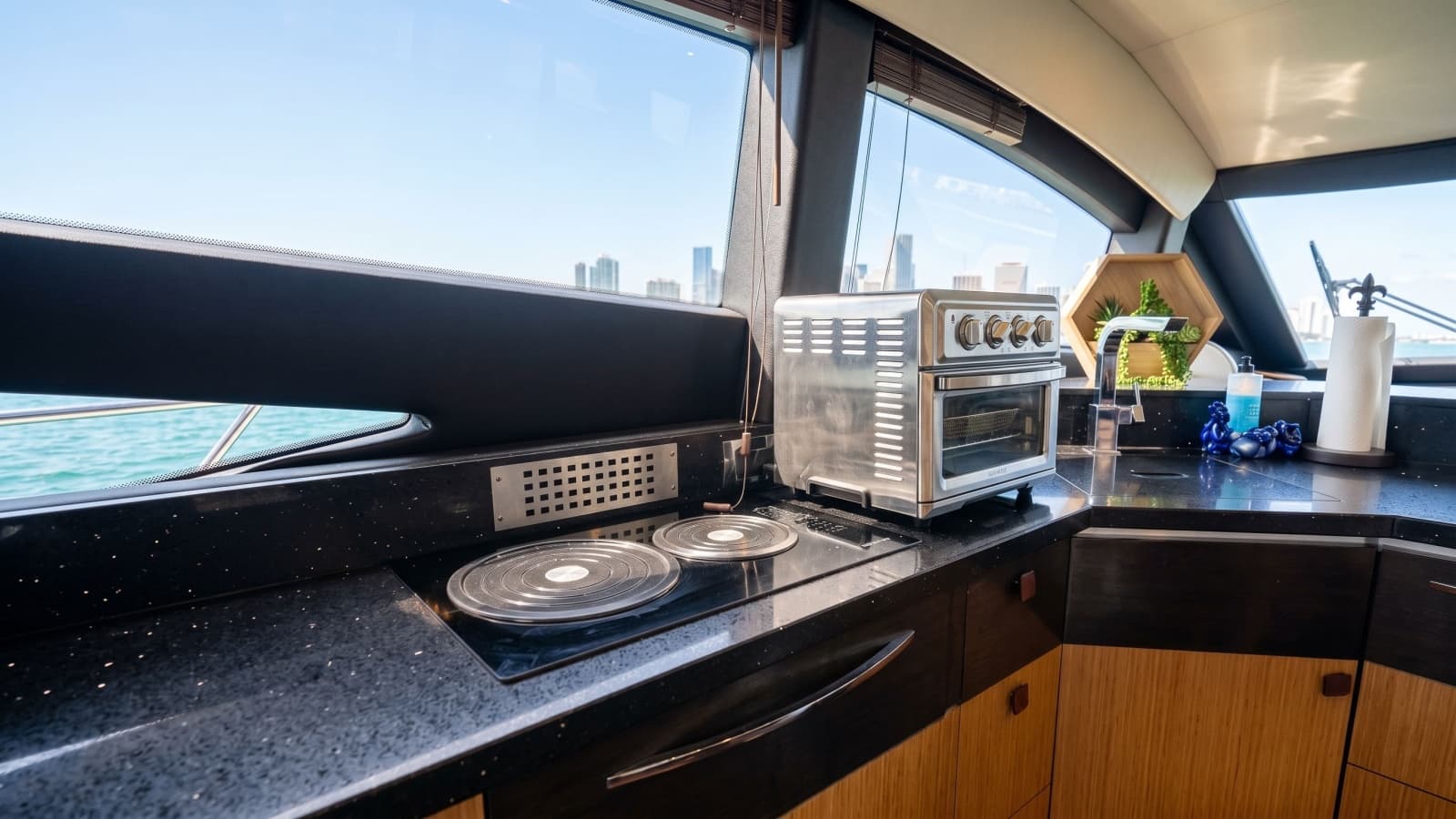 2016 Sea Ray L590 - Photo 24