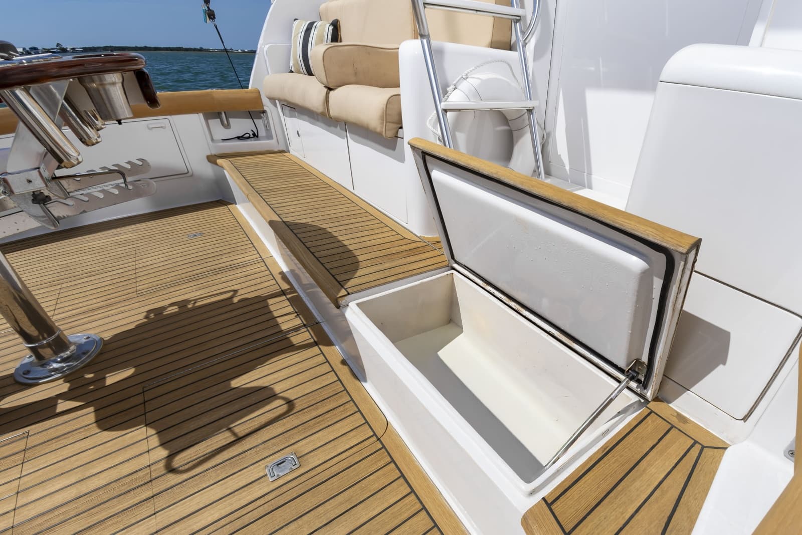 1996 Ocean Yachts 53 Super Sport - Photo 17