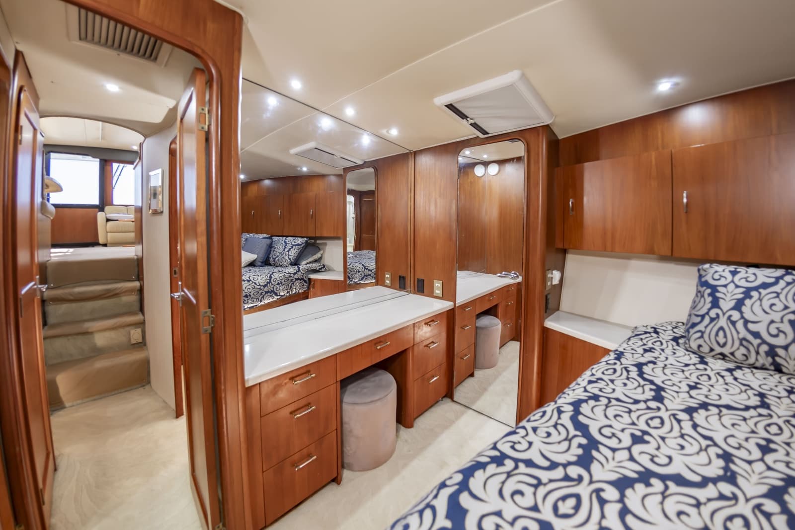 1996 Ocean Yachts 53 Super Sport - Photo 47