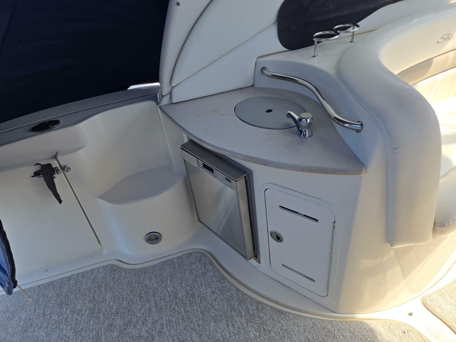 2005 Sea Ray 320 Sundancer - Photo 7