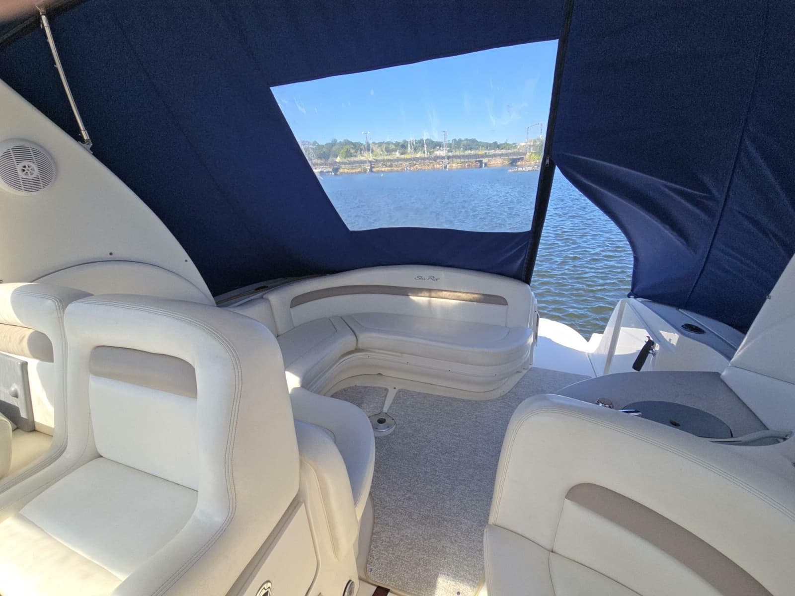 2005 Sea Ray 320 Sundancer - Photo 12