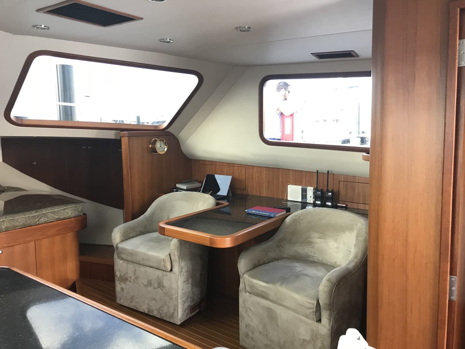 2004 Liberty Flybridge Sport Fish - Photo 6
