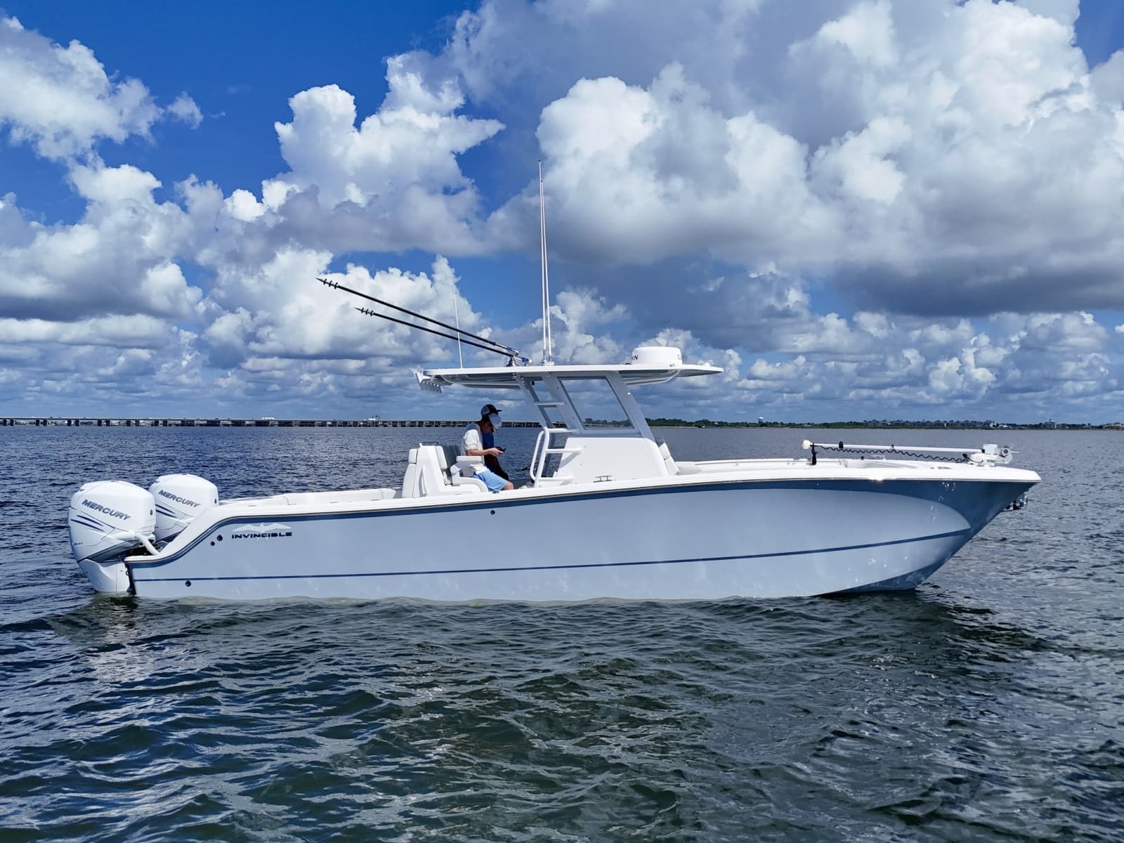 2022 Invincible 33 Catamaran - Photo 1