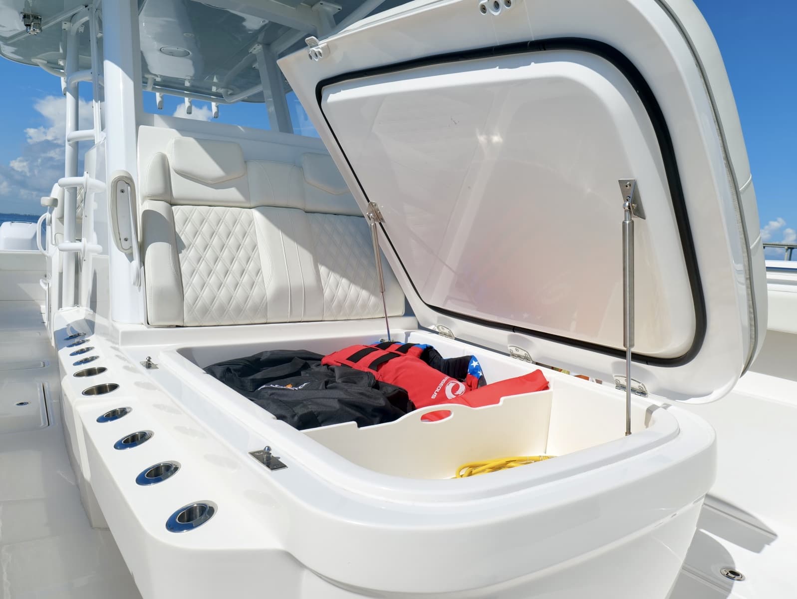 2022 Invincible 33 Catamaran - Photo 39
