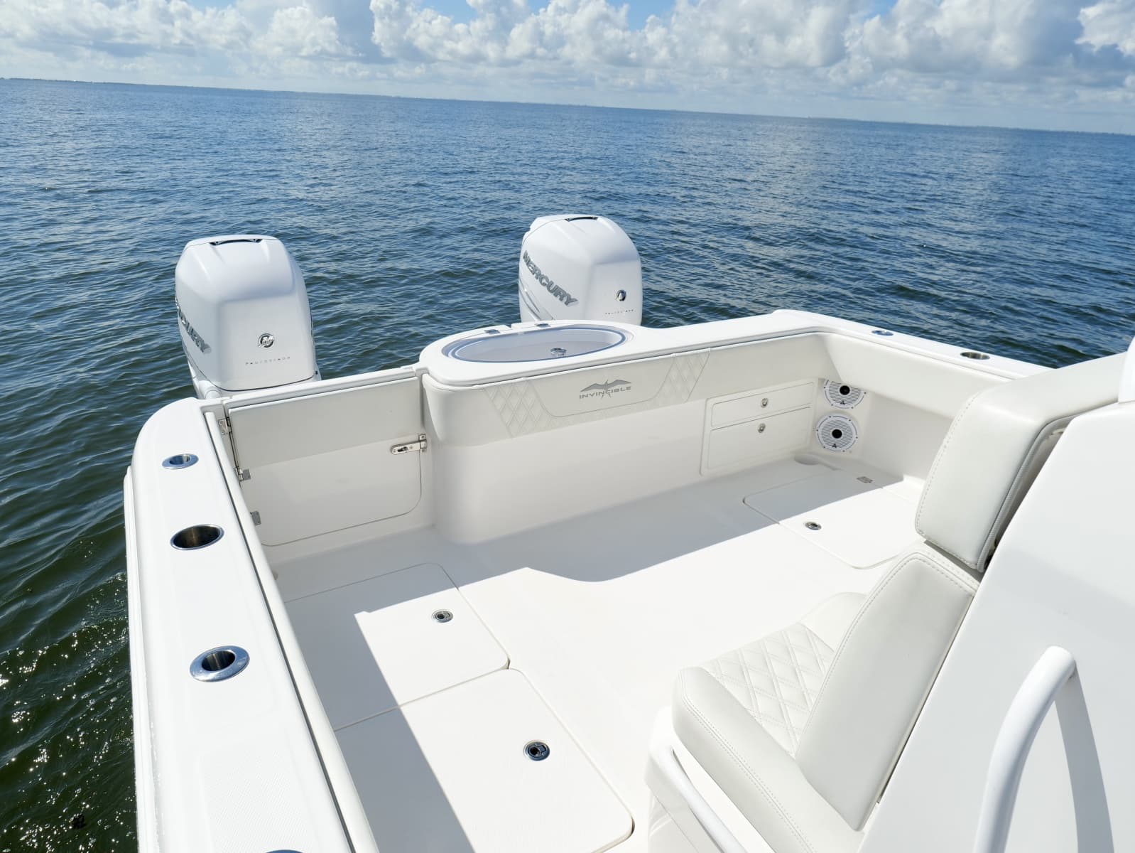 2022 Invincible 33 Catamaran - Photo 17