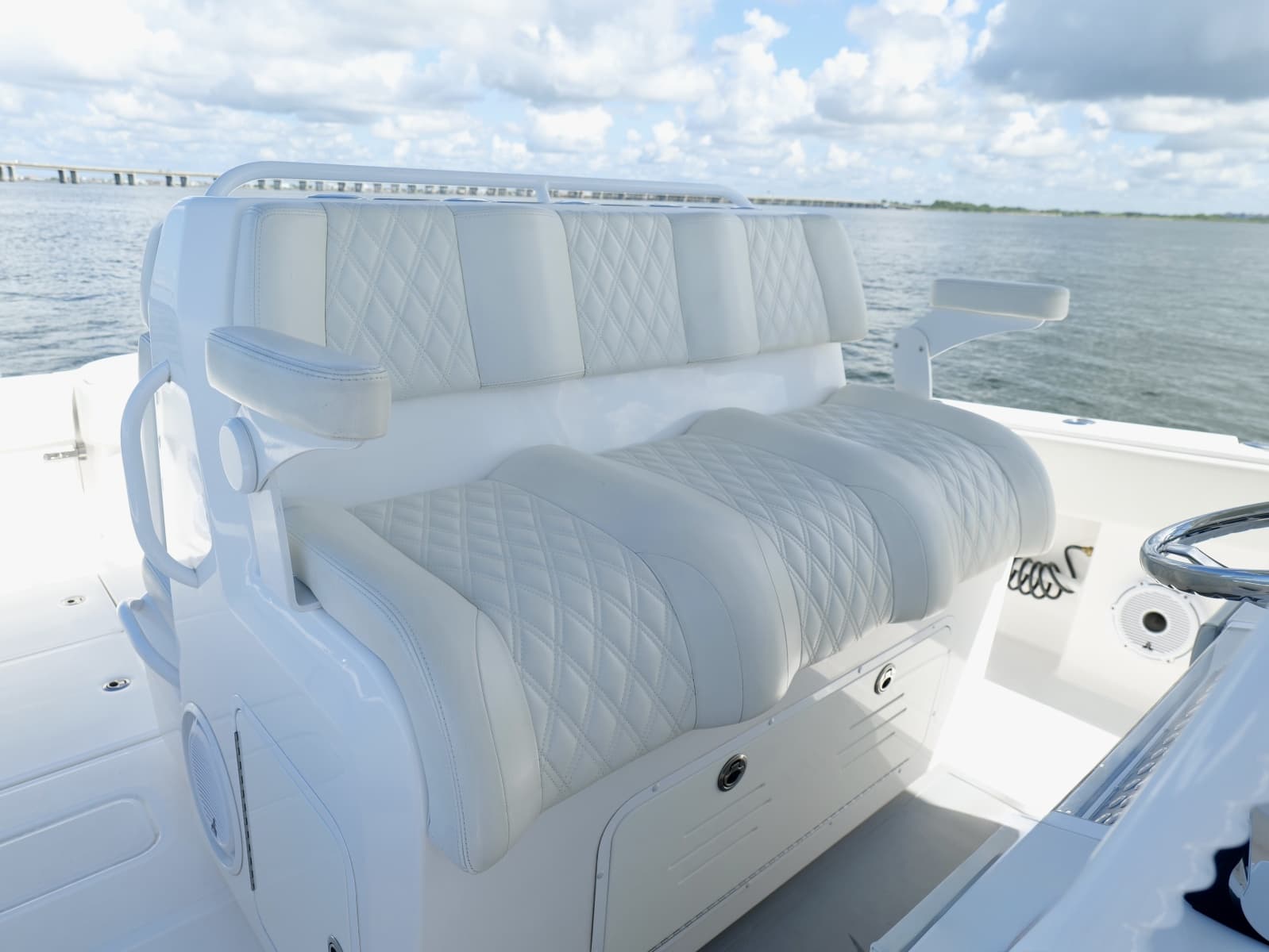 2022 Invincible 33 Catamaran - Photo 15