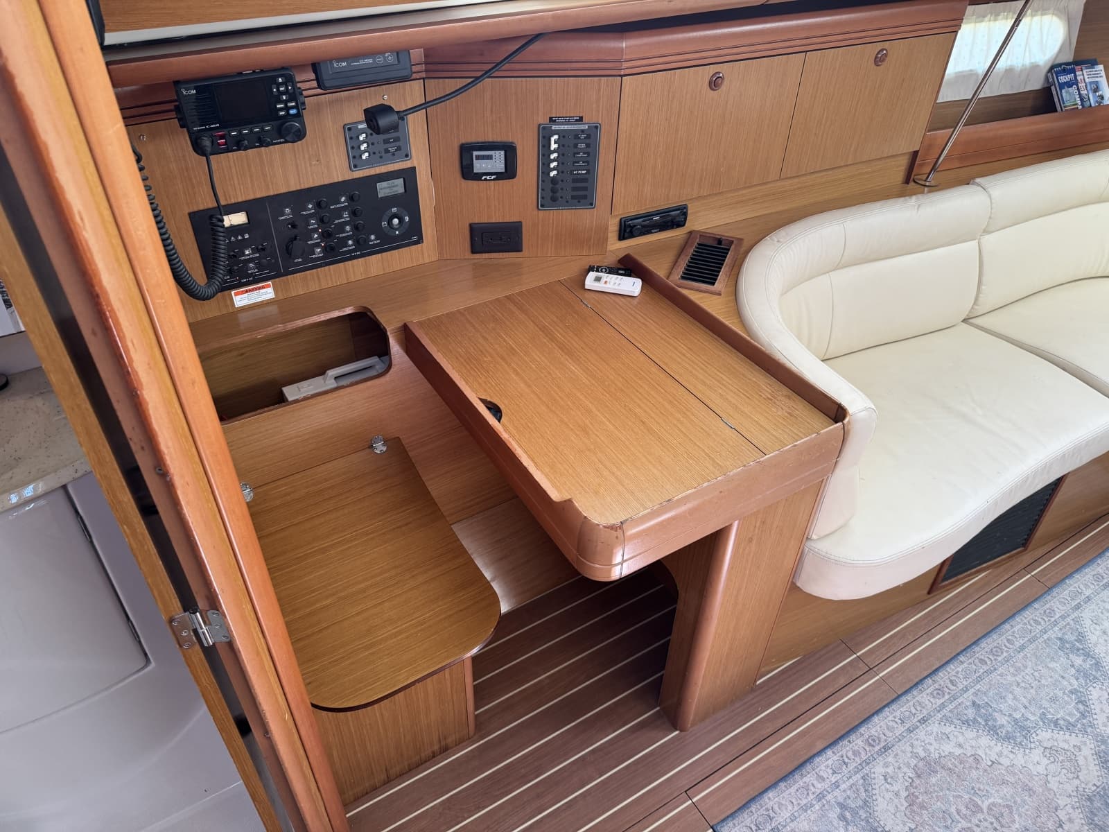 2006 Jeanneau 42DS - Photo 29