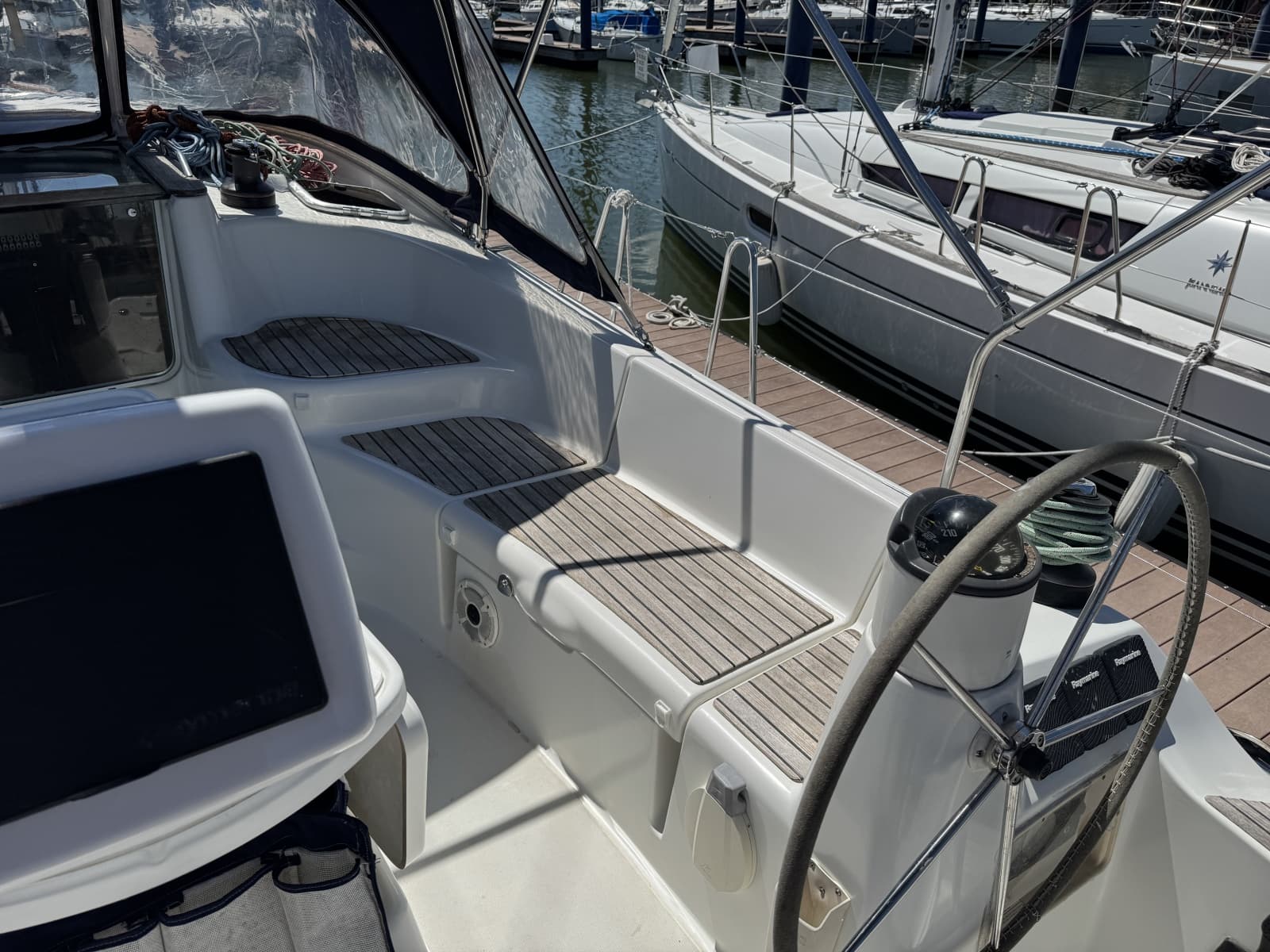 2006 Jeanneau 42DS - Photo 18
