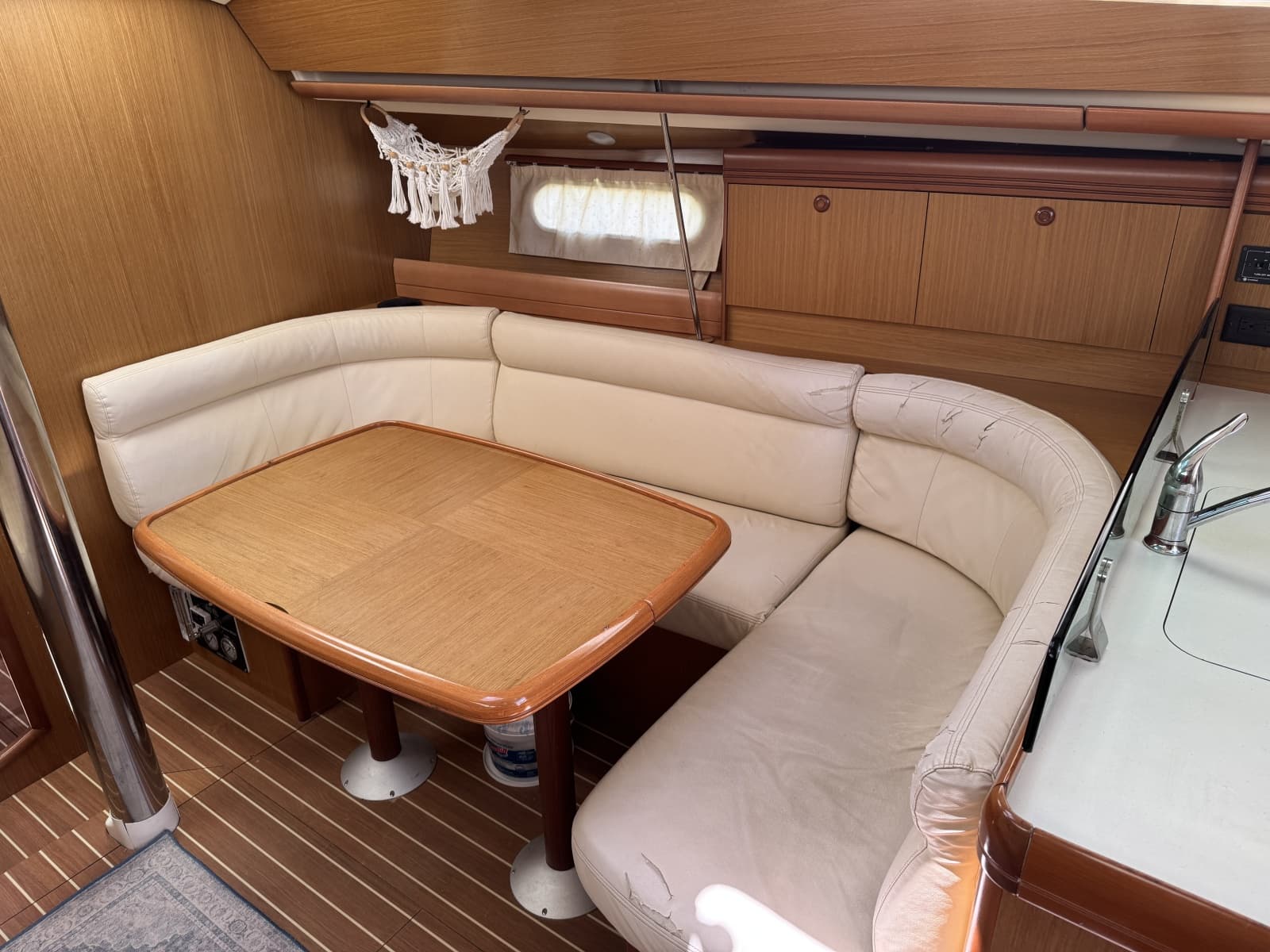 2006 Jeanneau 42DS - Photo 25