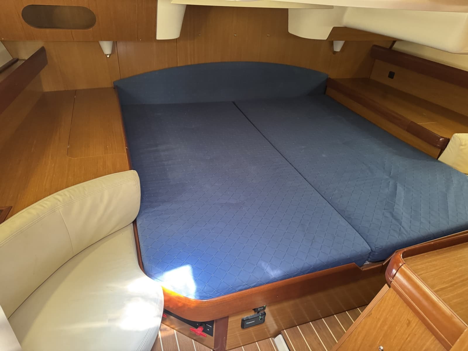 2006 Jeanneau 42DS - Photo 32