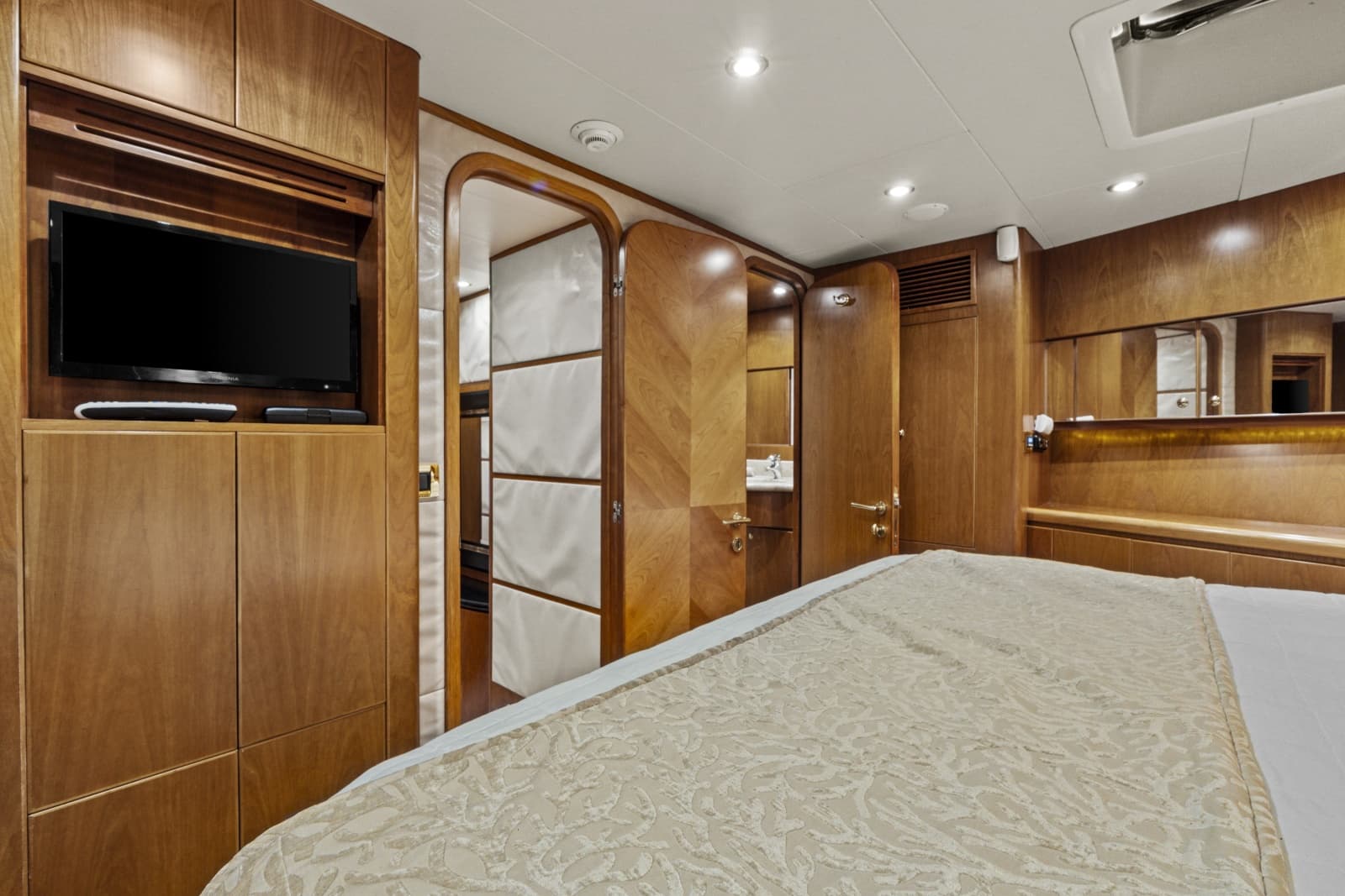 2007 Hargrave Flush Deck Motor Yacht - Photo 21