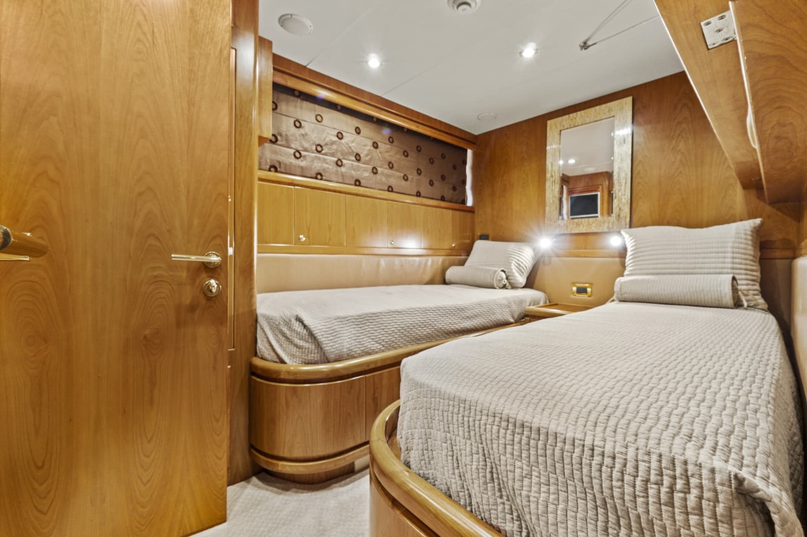 2007 Hargrave Flush Deck Motor Yacht - Photo 25