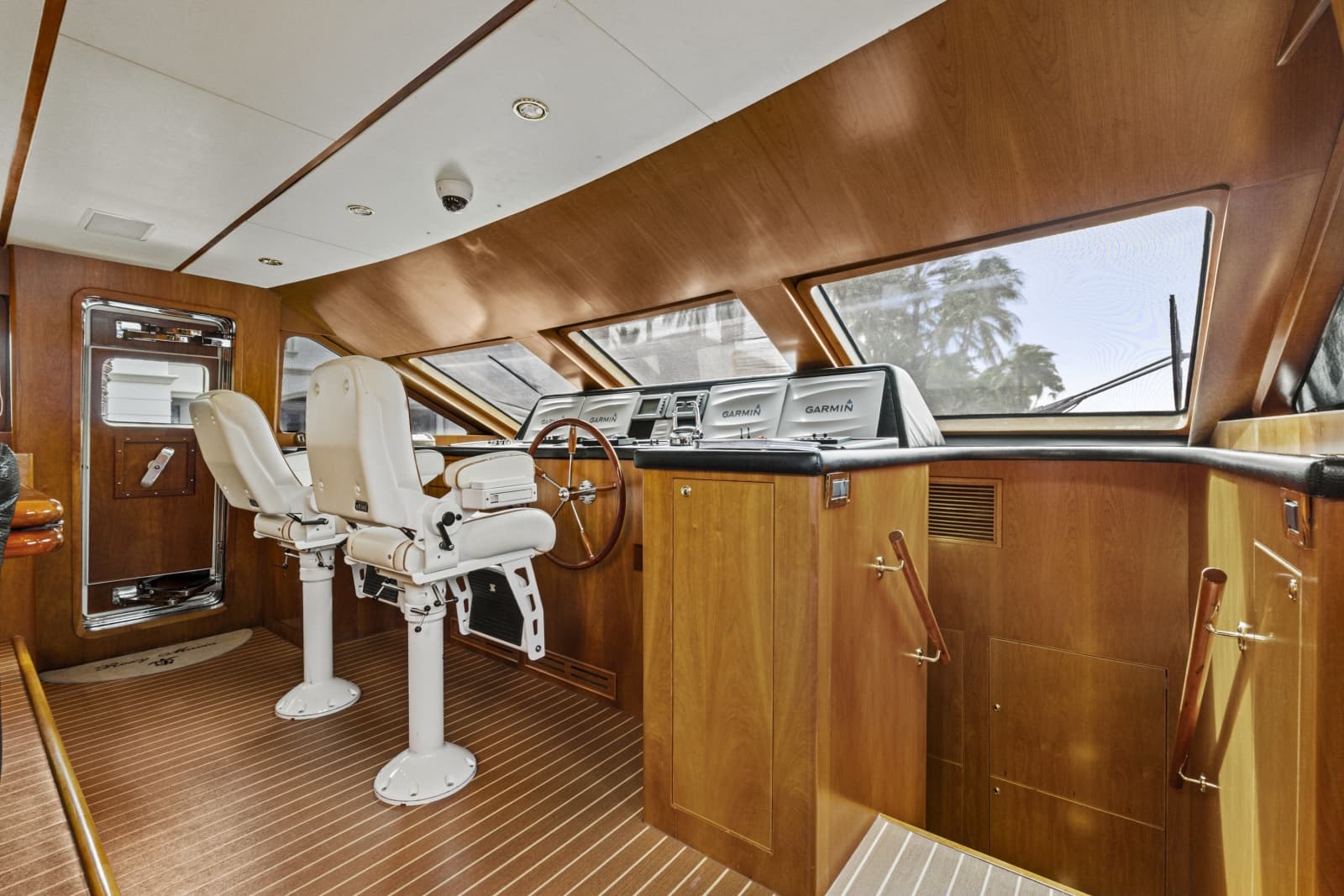 2007 Hargrave Flush Deck Motor Yacht - Photo 18