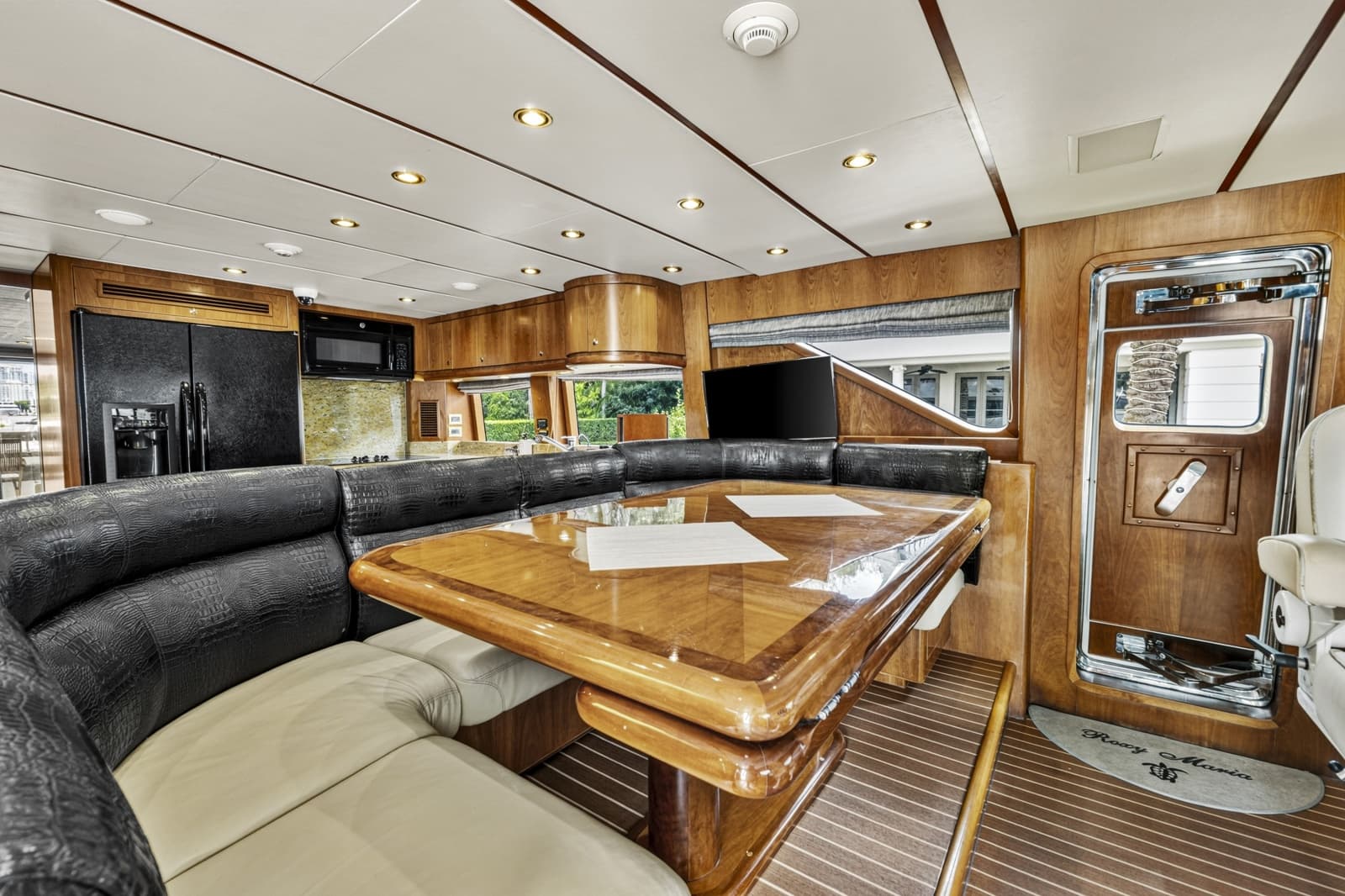 2007 Hargrave Flush Deck Motor Yacht - Photo 13