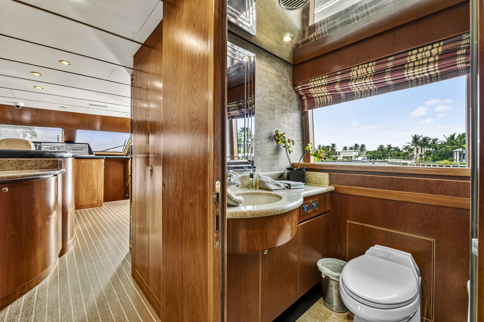 2007 Hargrave Flush Deck Motor Yacht - Photo 7