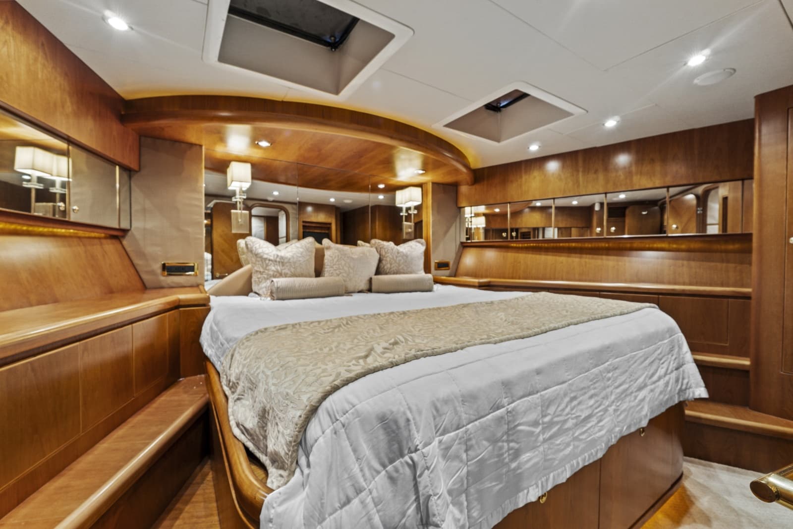 2007 Hargrave Flush Deck Motor Yacht - Photo 20
