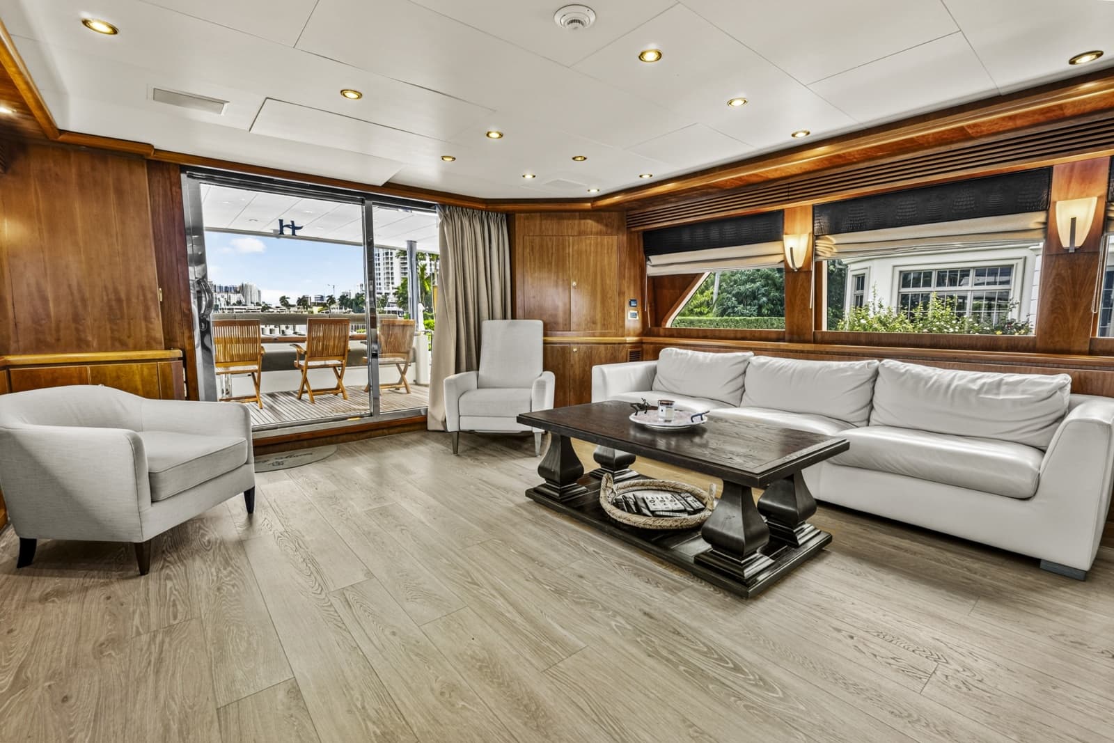 2007 Hargrave Flush Deck Motor Yacht - Photo 4