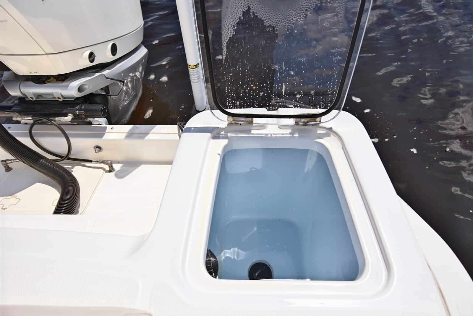 2022 Boston Whaler 230 Outrage - Photo 9