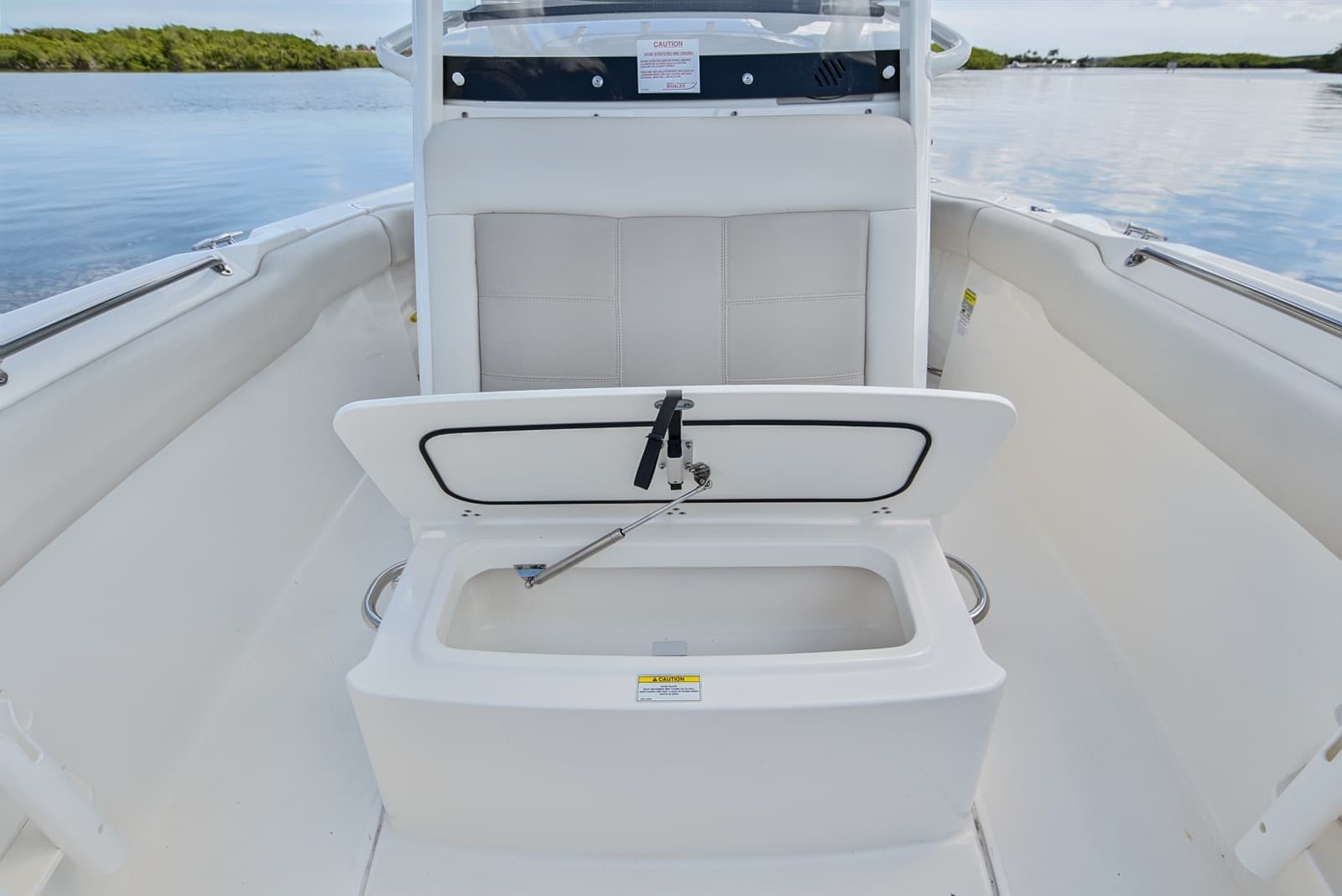 2022 Boston Whaler 230 Outrage - Photo 19