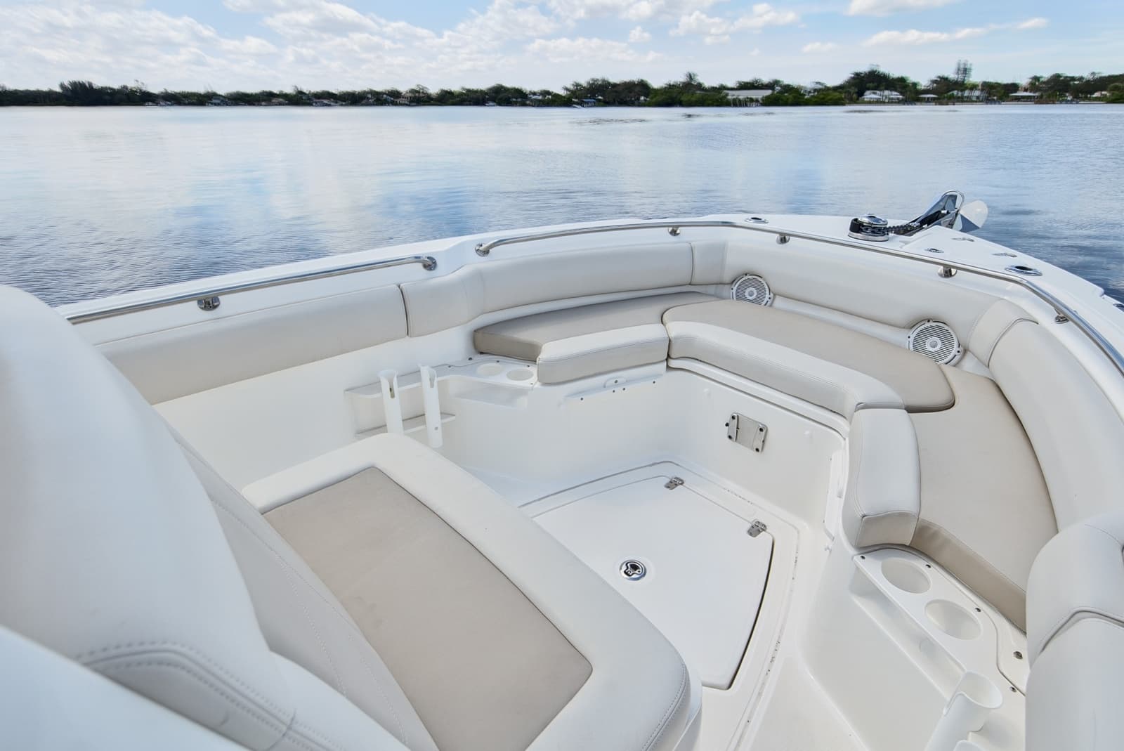 2022 Boston Whaler 230 Outrage - Photo 20