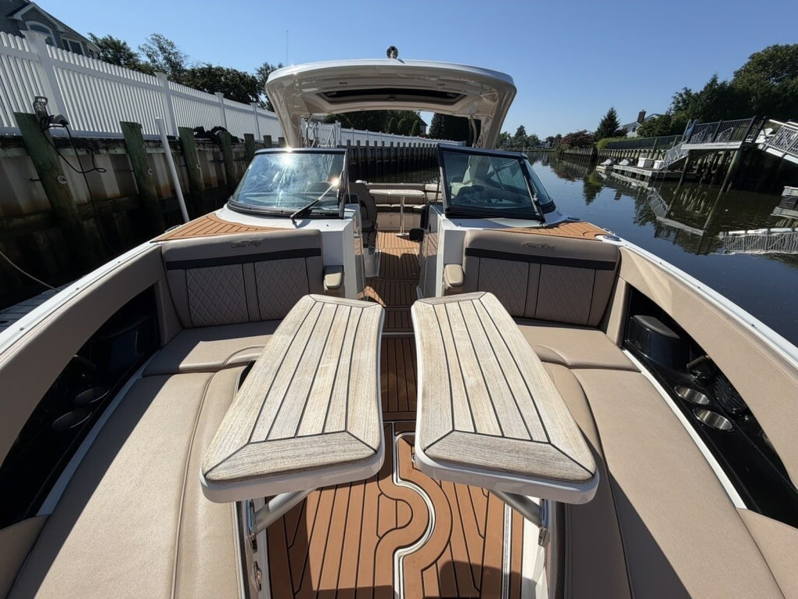 2017 Sea Ray SLX 350 - Photo 31