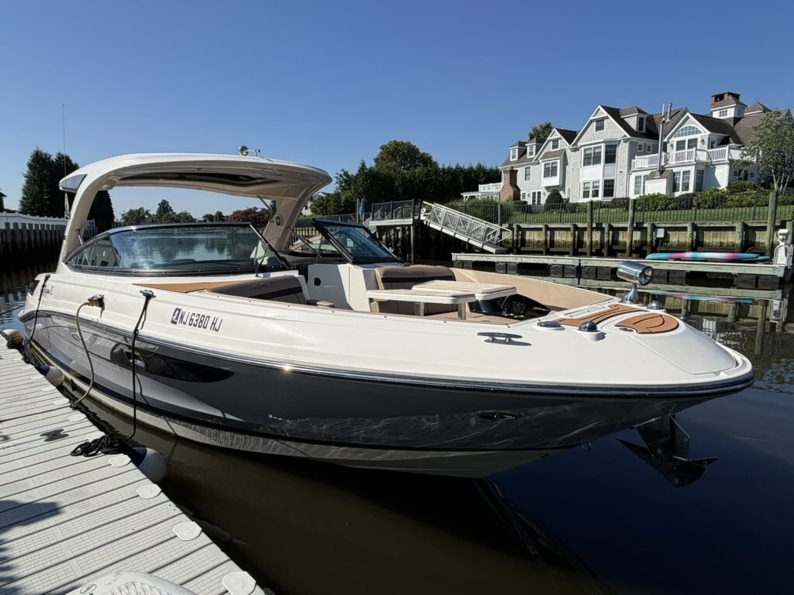 2017 Sea Ray SLX 350 - Photo 5