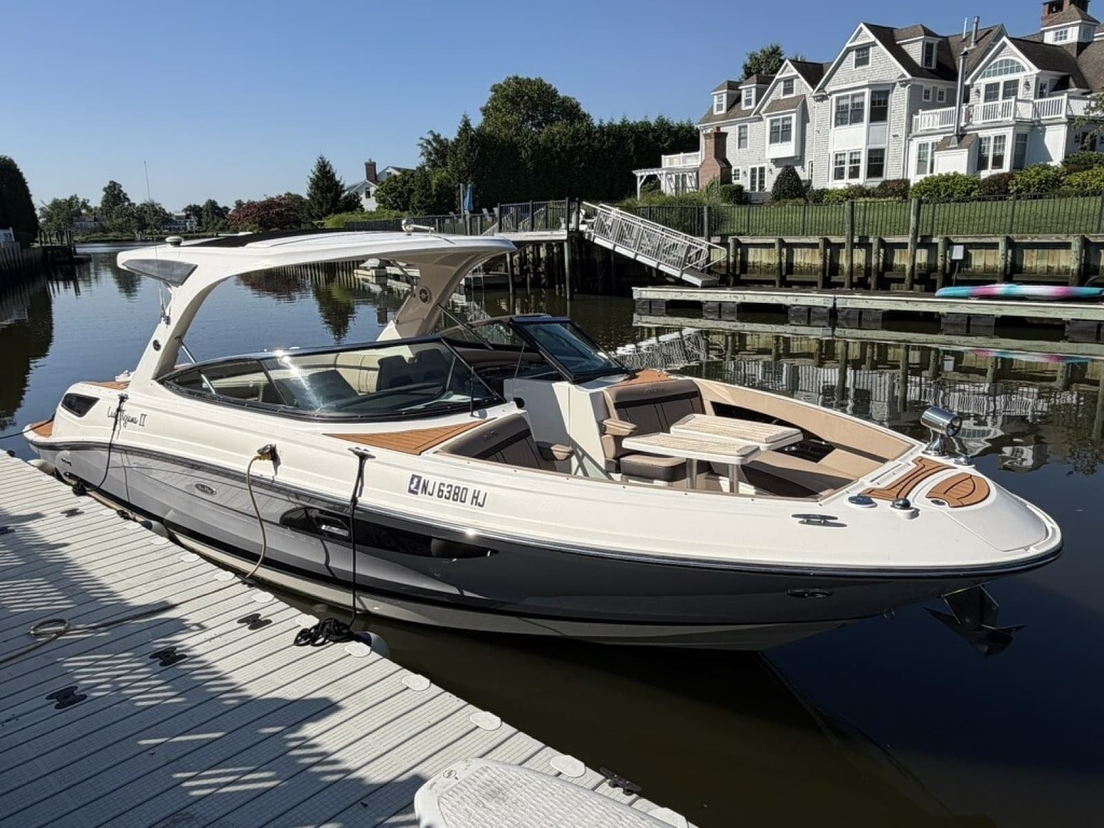 2017 Sea Ray SLX 350 - Photo 4