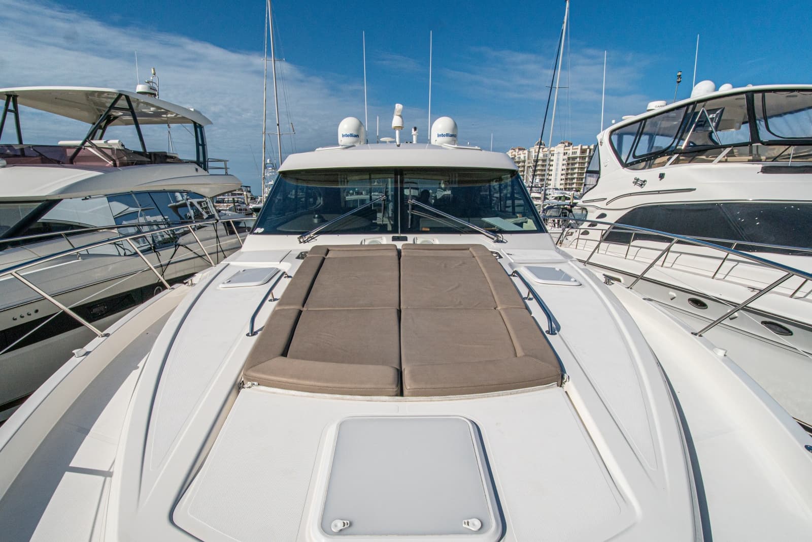 2015 Riviera 6000 Sport Yacht - Photo 63