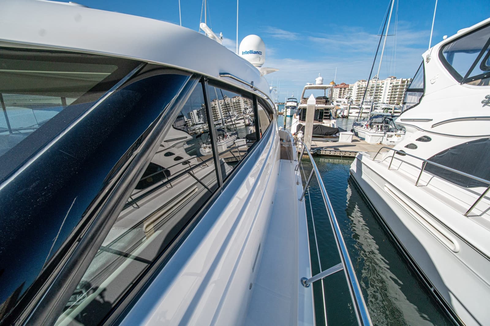 2015 Riviera 6000 Sport Yacht - Photo 66