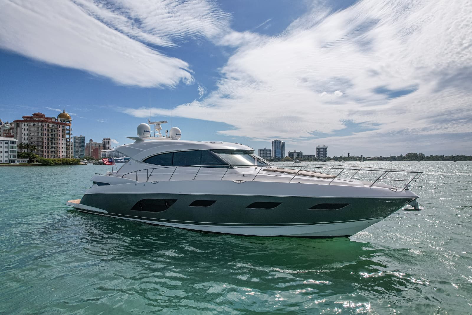 2015 Riviera 6000 Sport Yacht - Photo 6