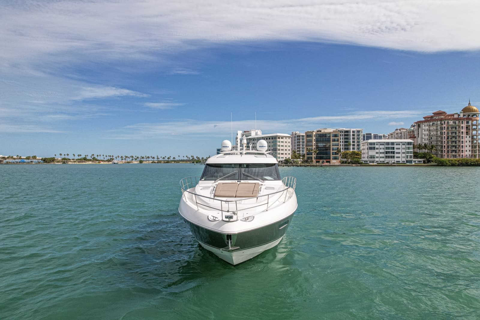 2015 Riviera 6000 Sport Yacht - Photo 4