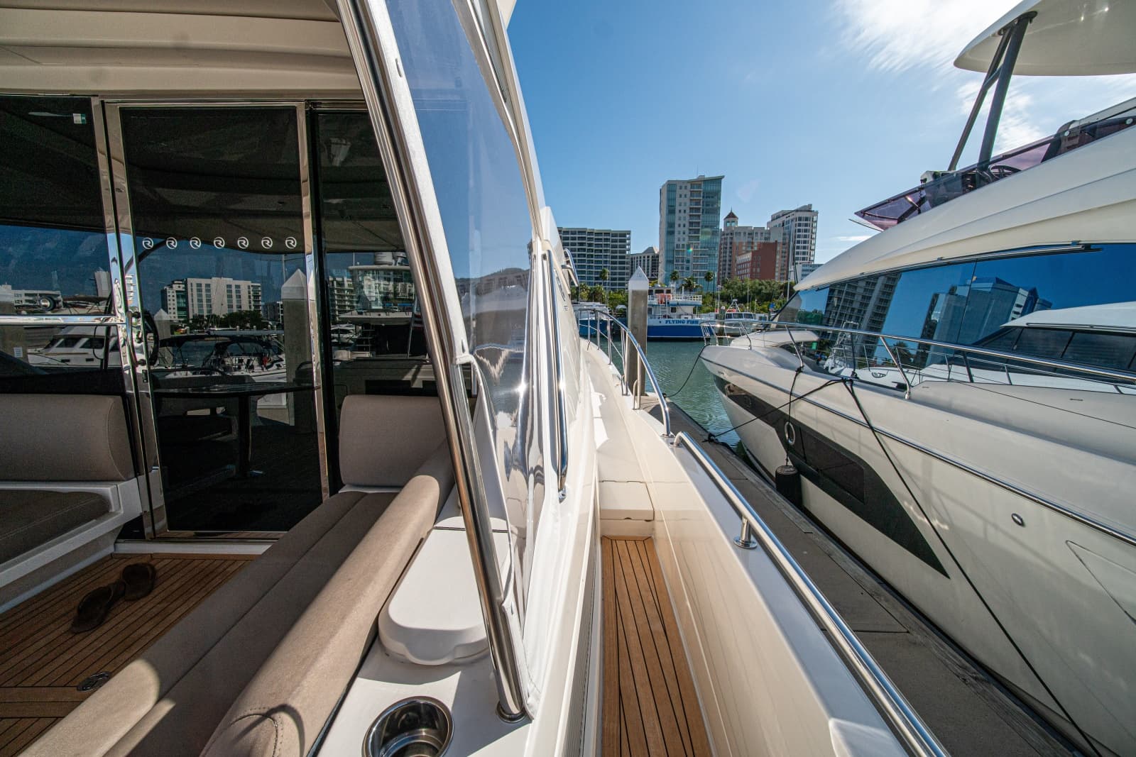 2015 Riviera 6000 Sport Yacht - Photo 62